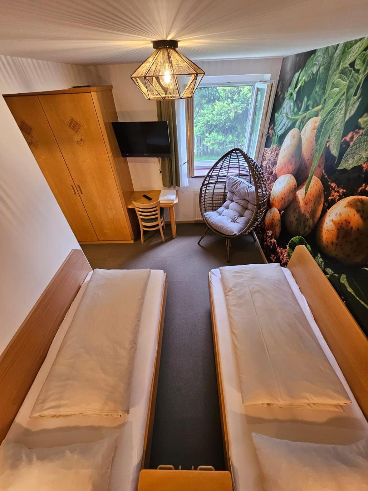 Genussgasthof Willenshofer Sankt Kathrein am Hauenstein Ruang foto