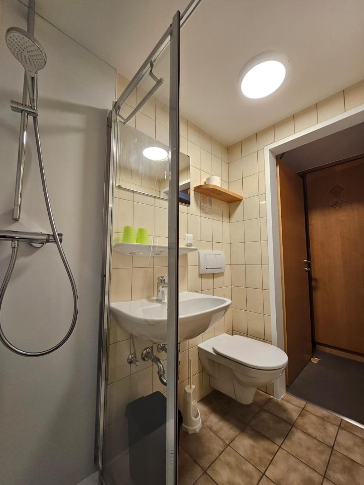 Genussgasthof Willenshofer Sankt Kathrein am Hauenstein Ruang foto