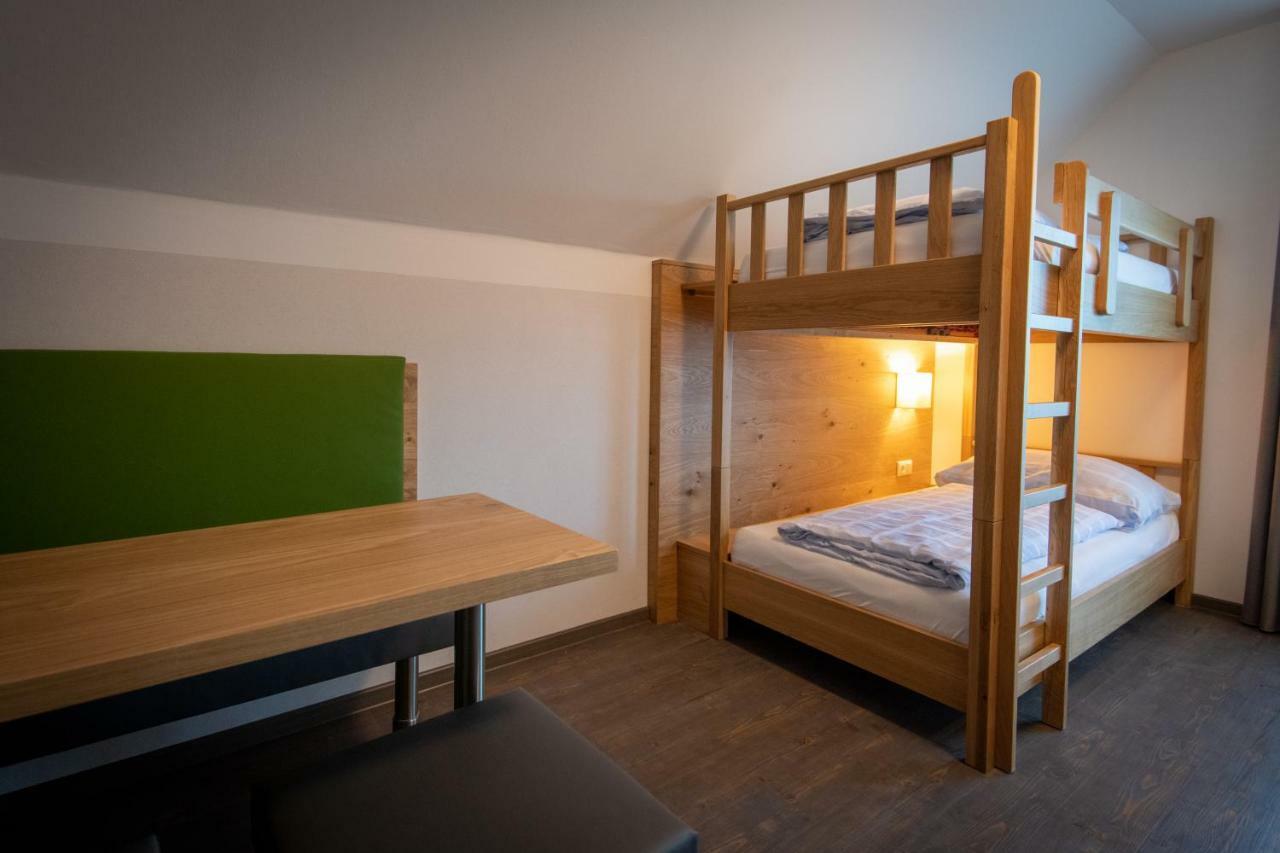 Genussgasthof Willenshofer Sankt Kathrein am Hauenstein Bagian luar foto